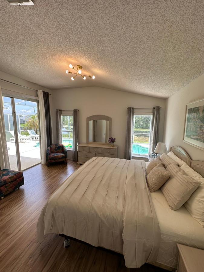 Private Pool With A Beautiful View Overlooking The Lake! Near Disney - Universal Kissimmee Exterior foto